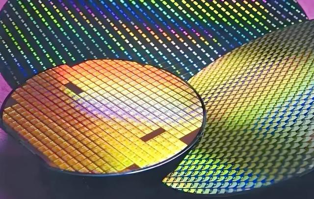 “TCL中环”左手光伏右手半导体，潜力多大？