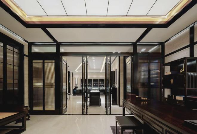 超5500亿！为什么是他们投中了鸣鸣很忙、泡泡玛特和老铺黄金？