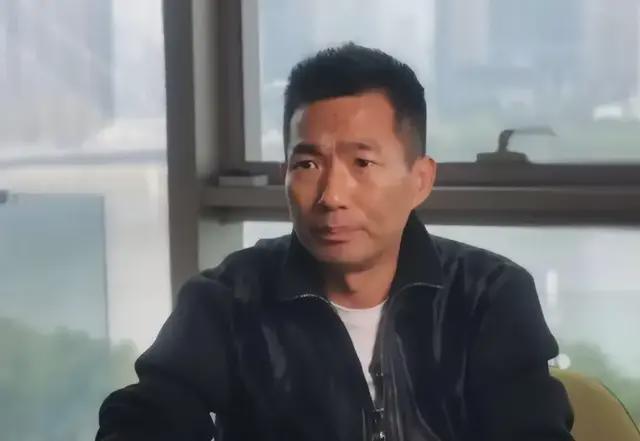 农村老师打造顶流国货美妆，落难后卖300套房还债