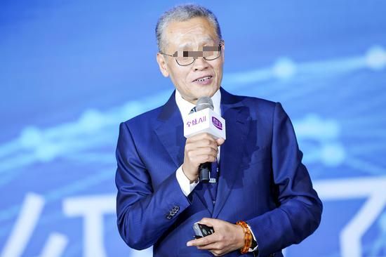 三鹿奶粉死掉17年后，它曾投资的乳企，现在要上市