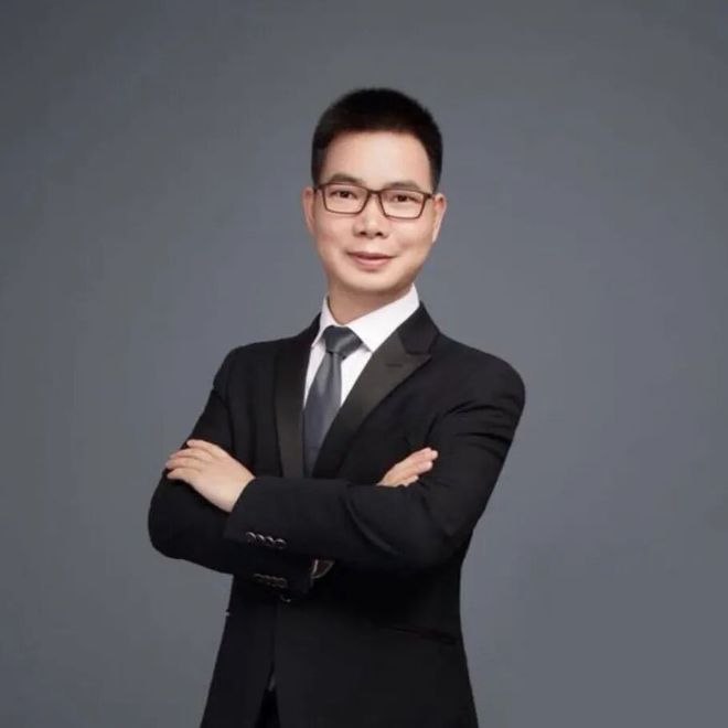 对话黄金分析师吕超:金价狂飙与闪崩的秘密何在?